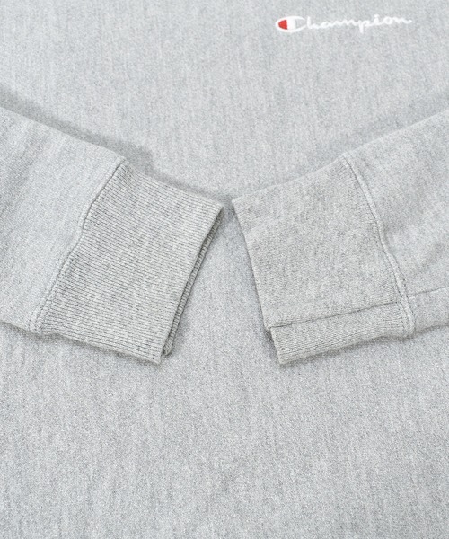 Champion(チャンピオン)の「【ヴィンテージ古着】Champion / チャンピオン リバースウィーブ ロゴ刺繍 クルーネックスウェット(スウェット・メンズ・グレー・MEDIUM)」の4枚目の写真