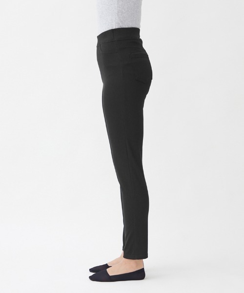 Tuche(トゥシェ)の「Tuche/トゥシェ ストレッチパンツ スキニースタイル ツイルストレッチ アンクル丈(その他パンツ・レディース・ブラック/ネイビー/杢グレー・MEDIUM/LARGE/X-LARGE)」の9枚目の写真