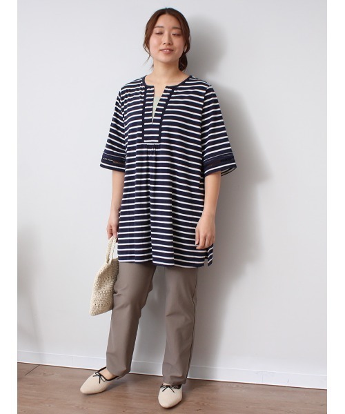 MB mint breeze(エムビーミントブリーズ)の「【Web&一部店舗限定】 【LL~6L 大きいサイズ】ハシゴレース ボーダー チュニック(チュニック・レディース・ネイビー/オフホワイト/カーキ・LL/3L/4L/5L/6L)」の17枚目の写真