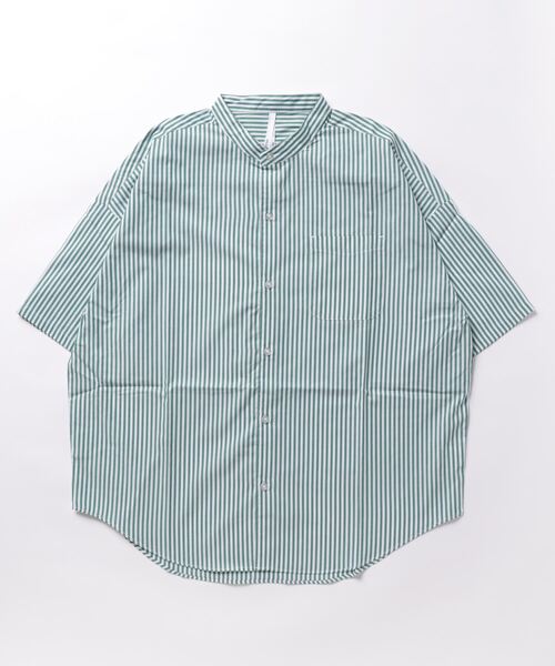 VIBGYOR(ヴィブジョー)の「VIBGYOR Select/ 綿ブロードバンドカラーSSシャツ(シャツ/ブラウス・メンズ・グリーン系その他/ブルー系その他/ホワイト系その他/パープル系その他/ブラック系その他/イエロー系その他/サックスブルー/ブラック/グレイッシュベージュ/グリーン/ホワイト・MEDIUM/X-LARGE/LARGE)」の1枚目の写真
