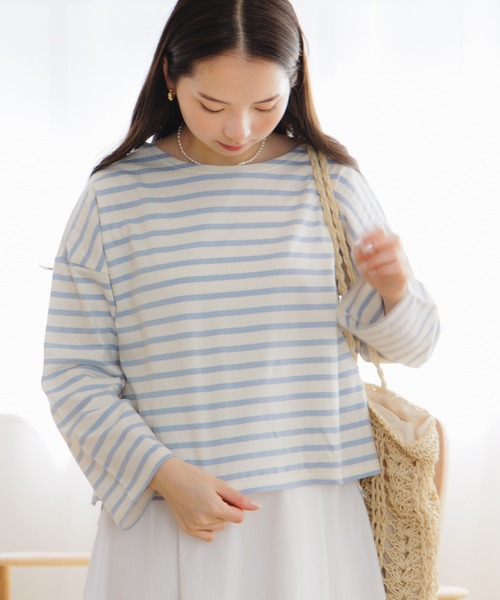 flower(フラワー)の「ベイビーレインボウボーダートップ(Tシャツ/カットソー・レディース・ブルー/ピンク/オレンジ・FREE)」の2枚目の写真