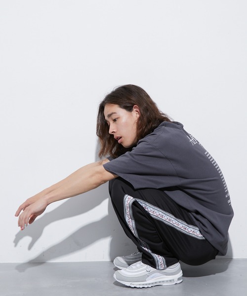 re_k by JUNRED（レクバイジュンレッド）の「re_k by JUNRED / オリエンタルライントラックパンツ（その他パンツ・メンズ・ブラック/ダークブラウン/グレー・S/M/L）」の4枚目の写真