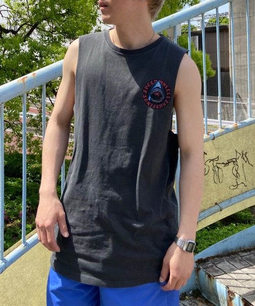 SANTA CRUZ(サンタクルーズ)の「【ムラサキスポーツ別注】SANTACRUZ/サンタクルーズ バックプリント カットオフタンクトップ/バンドTee ピグメントT ノースリーブ SC BANDMAN 502232406(タンクトップ・メンズ・ブラック×レッド/ブラック×ブルー/ブルー系その他・L/M/XL)」の7枚目の写真