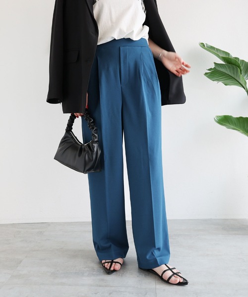 andme（アンドミー）の「梨地ポンチ2タックワイドパンツ（スラックス・レディース・ブラック/ネイビー/ライトベージュ/グレイッシュベージュ/ブルーグリーン・L/M）」の8枚目の写真