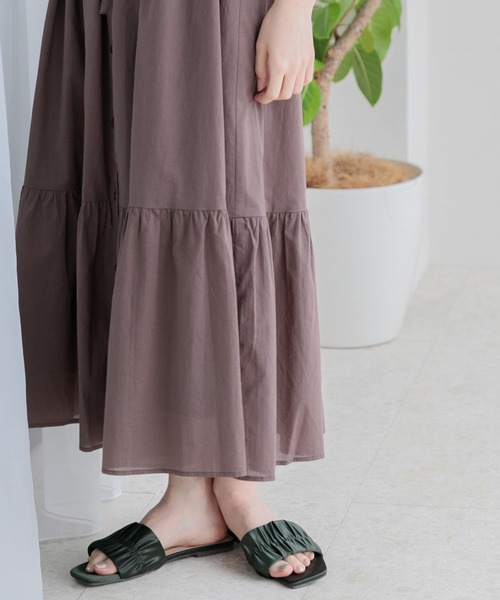 URBAN RESEARCH Sonny Label(アーバンリサーチサニーレーベル)の「サテンシャーリングサンダル(サンダル・レディース・オリーブ/ベージュ・MEDIUM/SMALL/LARGE)」の7枚目の写真