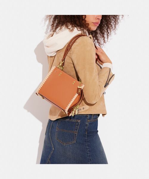 COACH（コーチ）の「ローグ 20・クロシェ（ショルダーバッグ）」 - WEAR