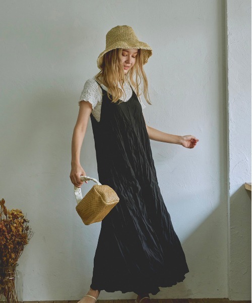 t a r o s u(タロス)の「washer cami onepiece/ウォッシャーキャミワンピース(ワンピース・レディース・ブラック/ホワイト/ベージュ・FREE)」の6枚目の写真