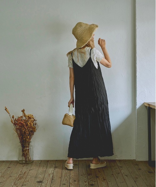 t a r o s u(タロス)の「washer cami onepiece/ウォッシャーキャミワンピース(ワンピース・レディース・ブラック/ホワイト/ベージュ・FREE)」の10枚目の写真
