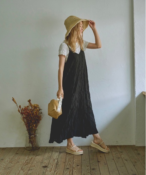 t a r o s u(タロス)の「washer cami onepiece/ウォッシャーキャミワンピース(ワンピース・レディース・ブラック/ホワイト/ベージュ・FREE)」の11枚目の写真