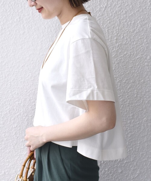 SHIPS(シップス)の「Texloop RCOT バック ドレープ TEE(Tシャツ/カットソー・レディース・ベージュ/ライトグリーン/ホワイト/ダークグレー・ONE SIZE)」の2枚目の写真