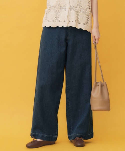 Viola e Viola（ヴィオラエヴィオラ）の「ストレッチデニムワイドパンツ（デニムパンツ・レディース・ネイビー/ブラック/キナリ・M/LL/L/3L）」の3枚目の写真