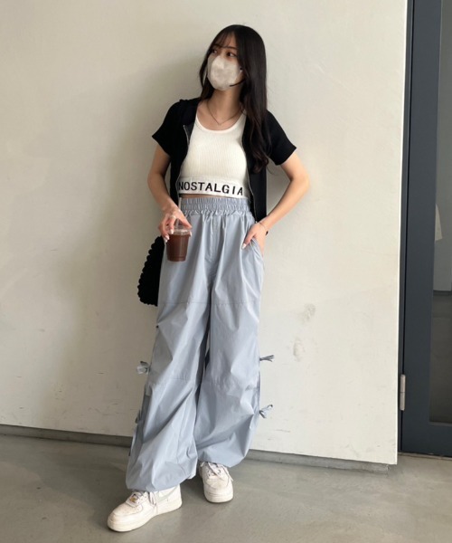 nemne store（ネンネストア）の「《Delfy》ロゴ入りクロップド丈タンクトップ（タンクトップ・レディース・ブラック系その他/オフホワイト/ブラック・フリー）」の11枚目の写真