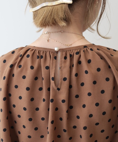 AMERICAN HOLIC（アメリカンホリック）の「ドットラグランギャザーブラウス（シャツ/ブラウス・レディース・キャメル/ブラック・M/L）」の14枚目の写真