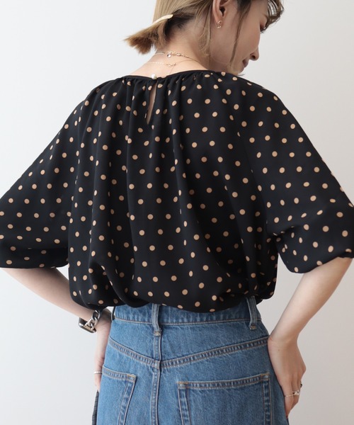 AMERICAN HOLIC（アメリカンホリック）の「ドットラグランギャザーブラウス（シャツ/ブラウス・レディース・キャメル/ブラック・M/L）」の9枚目の写真