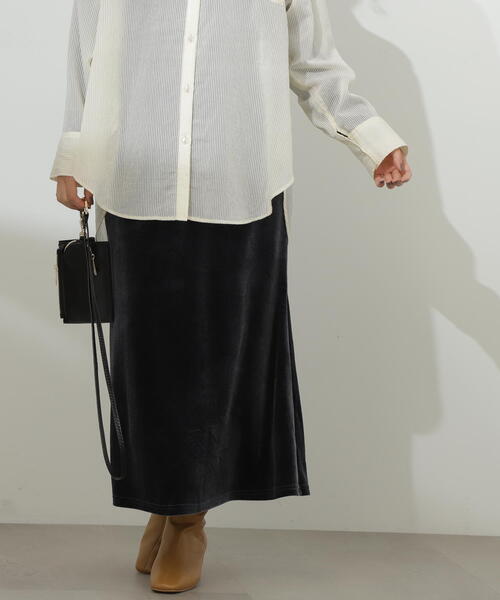 N.（N. Natural Beauty Basic）（エヌエヌナチュラルビューティーベーシック）の「◆ハイウエストベロアマーメイドロングスカート（スカート・レディース・グレー/レッド・MEDIUM）」の22枚目の写真