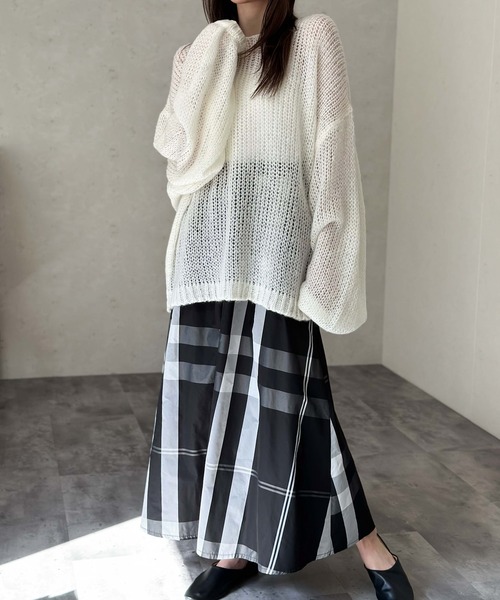 Per sist ence(パーシエンス)の「【新色入荷】透かし編みプルオーバー(ニット/セーター・レディース・ブラック/アイボリー/チャコールグレー/ブルー/グレー/ピンク/レッド/杢グレー/オレンジ/オリーブ・FREE)」の14枚目の写真