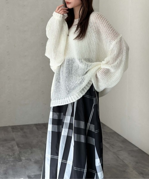 Per sist ence(パーシエンス)の「【新色入荷】透かし編みプルオーバー(ニット/セーター・レディース・ブラック/アイボリー/チャコールグレー/ブルー/グレー/ピンク/レッド/杢グレー/オレンジ/オリーブ・FREE)」の16枚目の写真