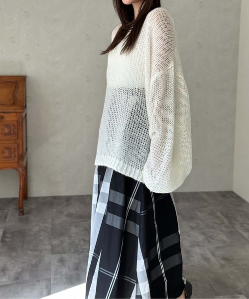 Per sist ence(パーシエンス)の「【新色入荷】透かし編みプルオーバー(ニット/セーター・レディース・ブラック/アイボリー/チャコールグレー/ブルー/グレー/ピンク/レッド/杢グレー/オレンジ/オリーブ・FREE)」の17枚目の写真