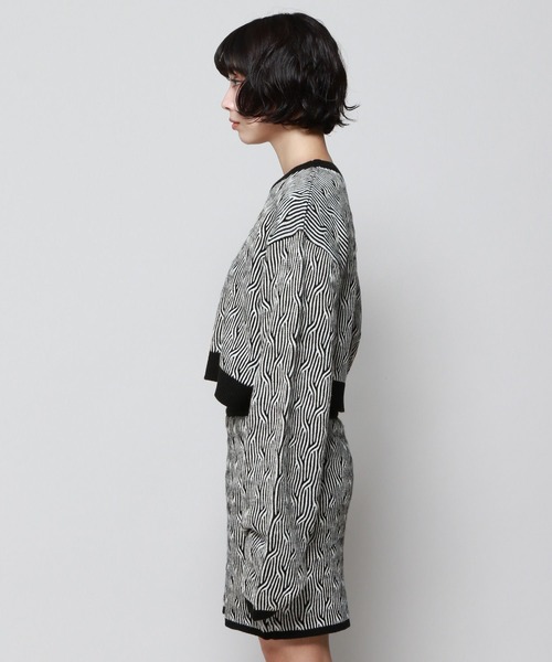 PAGEBOY（ページボーイ）の「クロスケーブルショートプルオーバー（ニット/セーター・レディース・ブラック/パープル/オフホワイト・FREE）」の21枚目の写真