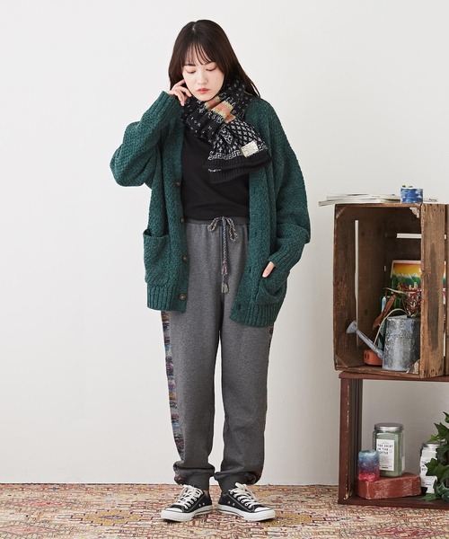 CUBE SUGAR（キューブシュガー）の「洗えるニット切替ジャガードマフラー（マフラー・レディース・ブラック/トップグレー/ネイビー・M）」の5枚目の写真