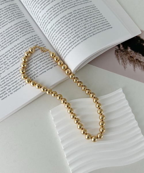 un+frame（アンフレーム）の「big ball chain necklace／BIGボールチェーンネックレス（ネックレス・レディース・シルバー/ゴールド・FREE）」の4枚目の写真