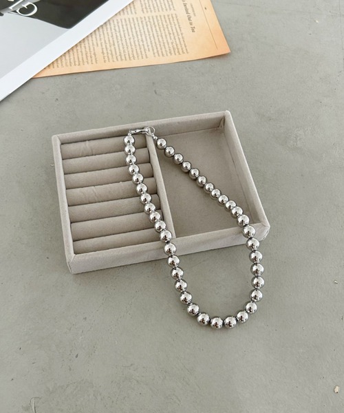 un+frame（アンフレーム）の「big ball chain necklace／BIGボールチェーンネックレス（ネックレス・レディース・シルバー/ゴールド・FREE）」の18枚目の写真