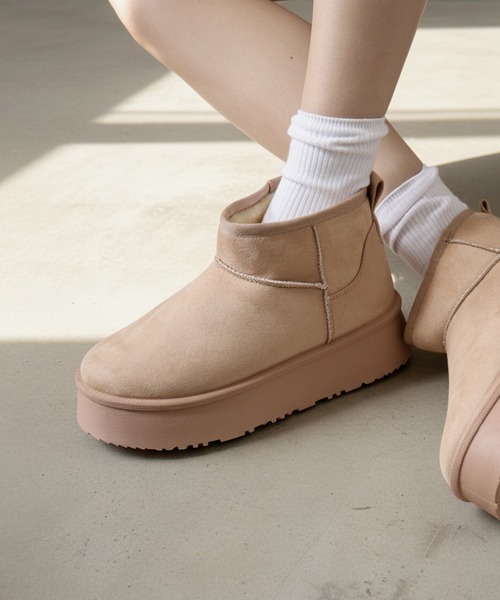 Dedes（デデス）の「Dedes 厚底 ムートン ショートブーツ（ブーツ・レディース・ブラック/グレー/ブラウン/ベージュ・40/38/44/42/36）」の4枚目の写真