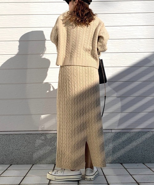 Q（キュー）の「ケーブルニットスカート（スカート・レディース・ブラック/ベージュ・MEDIUM）」の3枚目の写真