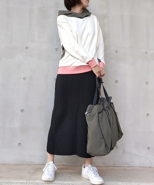 Q（キュー）の「ケーブルニットスカート（スカート・レディース・ブラック/ベージュ・MEDIUM）」の20枚目の写真