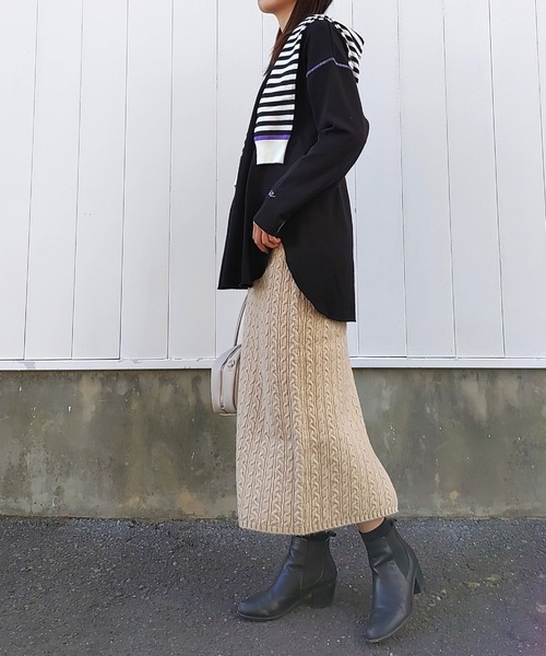 Q（キュー）の「ケーブルニットスカート（スカート・レディース・ブラック/ベージュ・MEDIUM）」の13枚目の写真