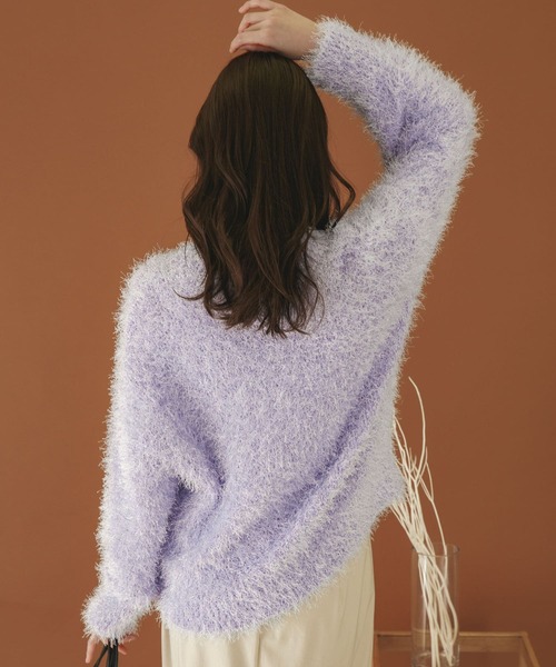 HEYUMM（ヘユム）の「Vネックラメフリンジセーター（ニット/セーター・レディース・ベージュ/ラベンダー/チャコールグレー・ONE）」の20枚目の写真