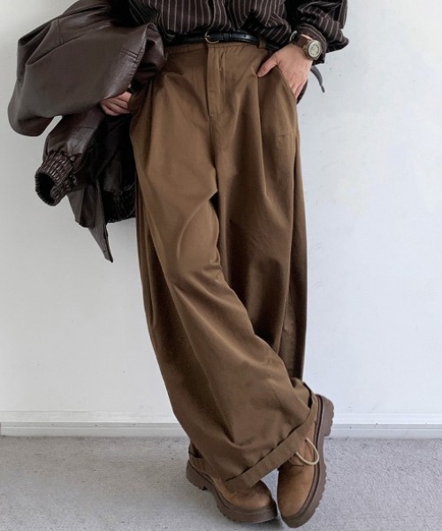 ROOPTOKYO(ループトウキョウ)の「2Tuck Wide Slacks/2タックワイドストレートスラックス クラシック(スラックス・メンズ・ブラウン/ブラック・1/3/2)」の4枚目の写真