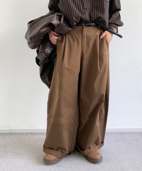 ROOPTOKYO(ループトウキョウ)の「2Tuck Wide Slacks/2タックワイドストレートスラックス クラシック(スラックス・メンズ・ブラウン/ブラック・1/3/2)」の3枚目の写真