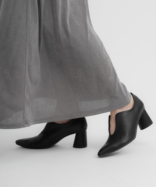 select MOCA（セレクトモカ）の「【ZOZO限定】スリットカットパンプス（パンプス・レディース・シルバー/アイボリー/ブラック・MEDIUM/SMALL/LARGE）」の17枚目の写真