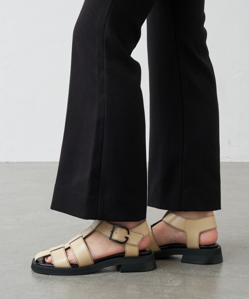 LE TALON（ルタロン）の「GRISEレザーGRバックルグルカサンダル（サンダル・レディース・ブラックミックス/ベージュ・SMALL/MEDIUM/LARGE/X-LARGE）」の7枚目の写真