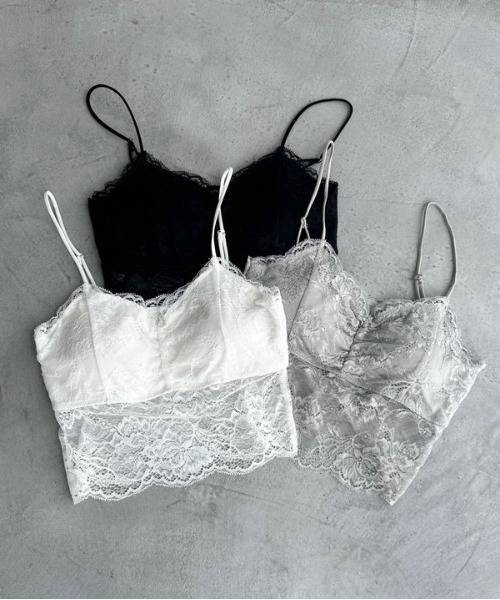 archives（アルシーヴ）の「クロップドレースキャミソール（キャミソール・レディース・グレー/オフホワイト/ブラック・MEDIUM）」の3枚目の写真