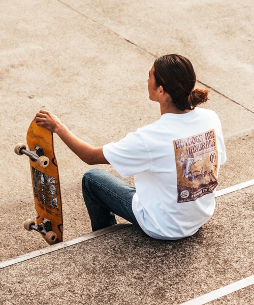 IPD(アイピーディー)の「【IPD】SKATE NIGHTS FLYER SS(Tシャツ/カットソー・メンズ・チャコール/ホワイト・LARGE/MEDIUM/X-LARGE)」の4枚目の写真