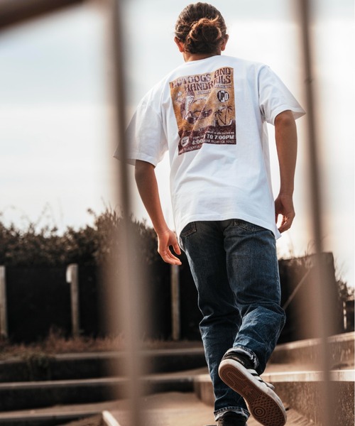 IPD(アイピーディー)の「【IPD】SKATE NIGHTS FLYER SS(Tシャツ/カットソー・メンズ・チャコール/ホワイト・LARGE/MEDIUM/X-LARGE)」の5枚目の写真