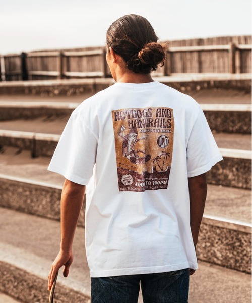 IPD(アイピーディー)の「【IPD】SKATE NIGHTS FLYER SS(Tシャツ/カットソー・メンズ・チャコール/ホワイト・LARGE/MEDIUM/X-LARGE)」の11枚目の写真