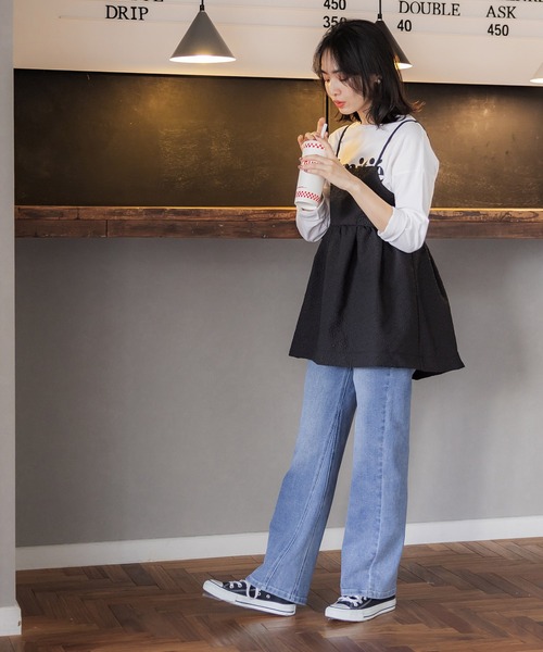 coca（coca）（コカ）の「【WEB限定セール】上品エンボスバックシャンビスチェ（キャミソール・レディース・ライトベージュ/ブラック・M/L）」の4枚目の写真