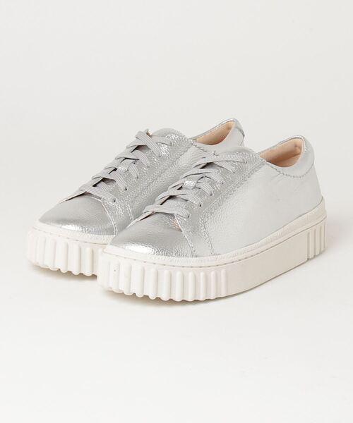Clarks スニーカー シルバー メタリック ウエッジ オフィス レディース スニーカー (シルバー / 銀色) -Clarks (クラークス