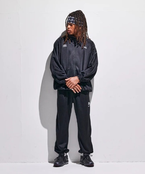 MAGIC STICK（マジックスティック）の「MAGICSTICK/マジックスティック/SPECIAL TRAINING JERSEY PANTS by UMBRO（その他パンツ・メンズ・ブラック/グレー・L/M）」の5枚目の写真