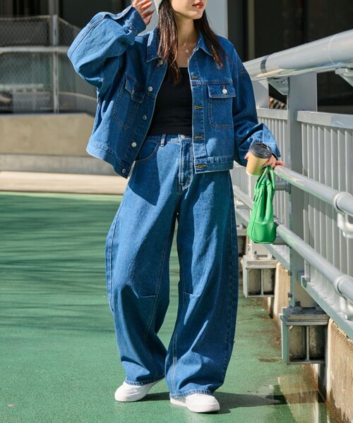 FREAK'S STORE(フリークスストア)の「限定展開 カーブライン タックデニム(デニムパンツ・レディース・グレー/ブルー/ネイビー・SMALL/MEDIUM)」の10枚目の写真