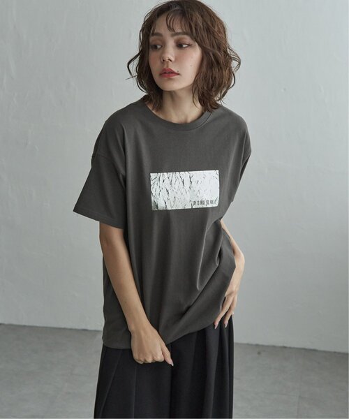notch.（ノッチ）の「コットン100% 箔プリントTシャツ（Tシャツ/カットソー・レディース・ブラック/オフホワイト/チャコール・M）」の12枚目の写真
