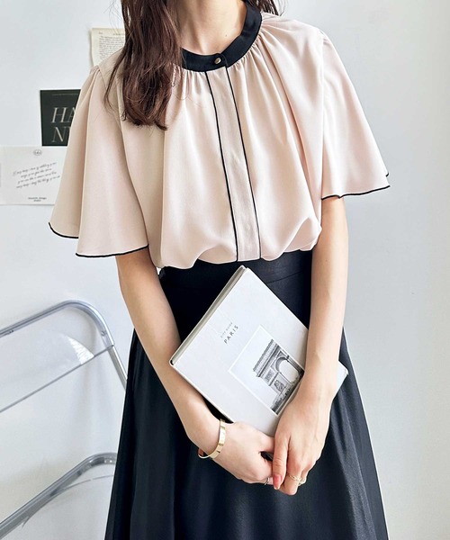 GeeRA（ジーラ）の「夏コーデに大活躍！前後2WAY配色フレアー袖ブラウス（シャツ/ブラウス・レディース・ベージュ/ブラック/アイボリー・SMALL/MEDIUM/LARGE/X-LARGE）」の15枚目の写真