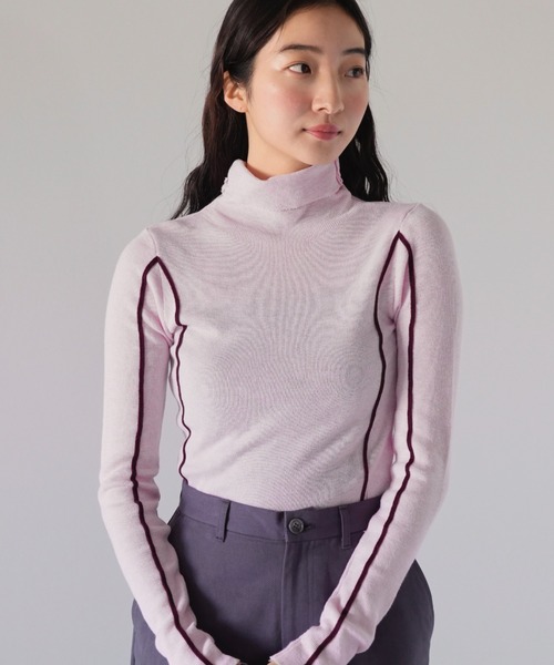 Uenui(ウニュイ)の「【ZOZO限定】ライン タートルネック リブニット(Tシャツ/カットソー・レディース・ブラック/ピンク・FREE)」の8枚目の写真