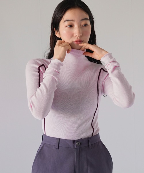 Uenui(ウニュイ)の「【ZOZO限定】ライン タートルネック リブニット(Tシャツ/カットソー・レディース・ブラック/ピンク・FREE)」の9枚目の写真