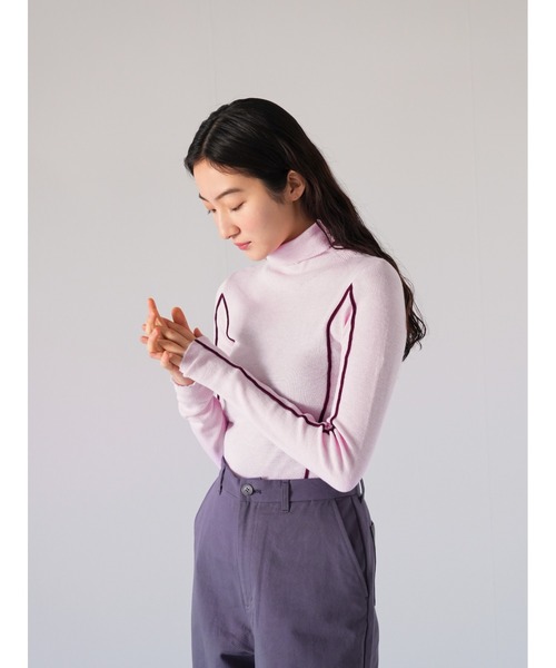 Uenui(ウニュイ)の「【ZOZO限定】ライン タートルネック リブニット(Tシャツ/カットソー・レディース・ブラック/ピンク・FREE)」の20枚目の写真