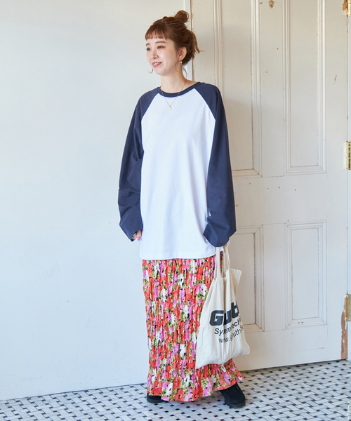 B.C STOCK(ベーセーストック)の「《追加》【Gleamy/グリーミー】フラワープリントスカート3(スカート・レディース・レッド・FREE)」の2枚目の写真