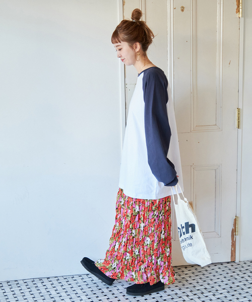 B.C STOCK(ベーセーストック)の「《追加》【Gleamy/グリーミー】フラワープリントスカート3(スカート・レディース・レッド・FREE)」の4枚目の写真